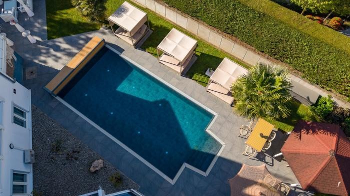 Pool Pool