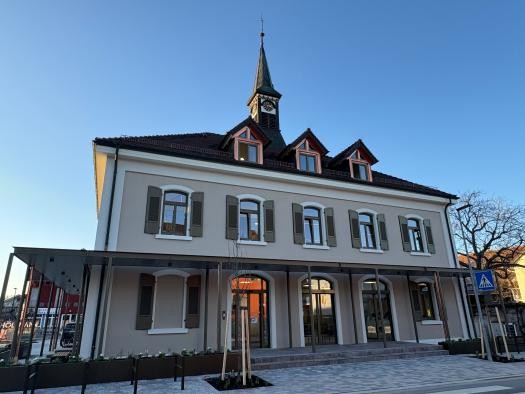 Das neu sanierte Gebäude von außen