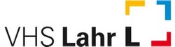 Logo der Volkshochschule Lahr, mit dem Schriftzug "VHS Lahr", rechts daneben farbige, bunte Ecken, die ein Quadrat bilden